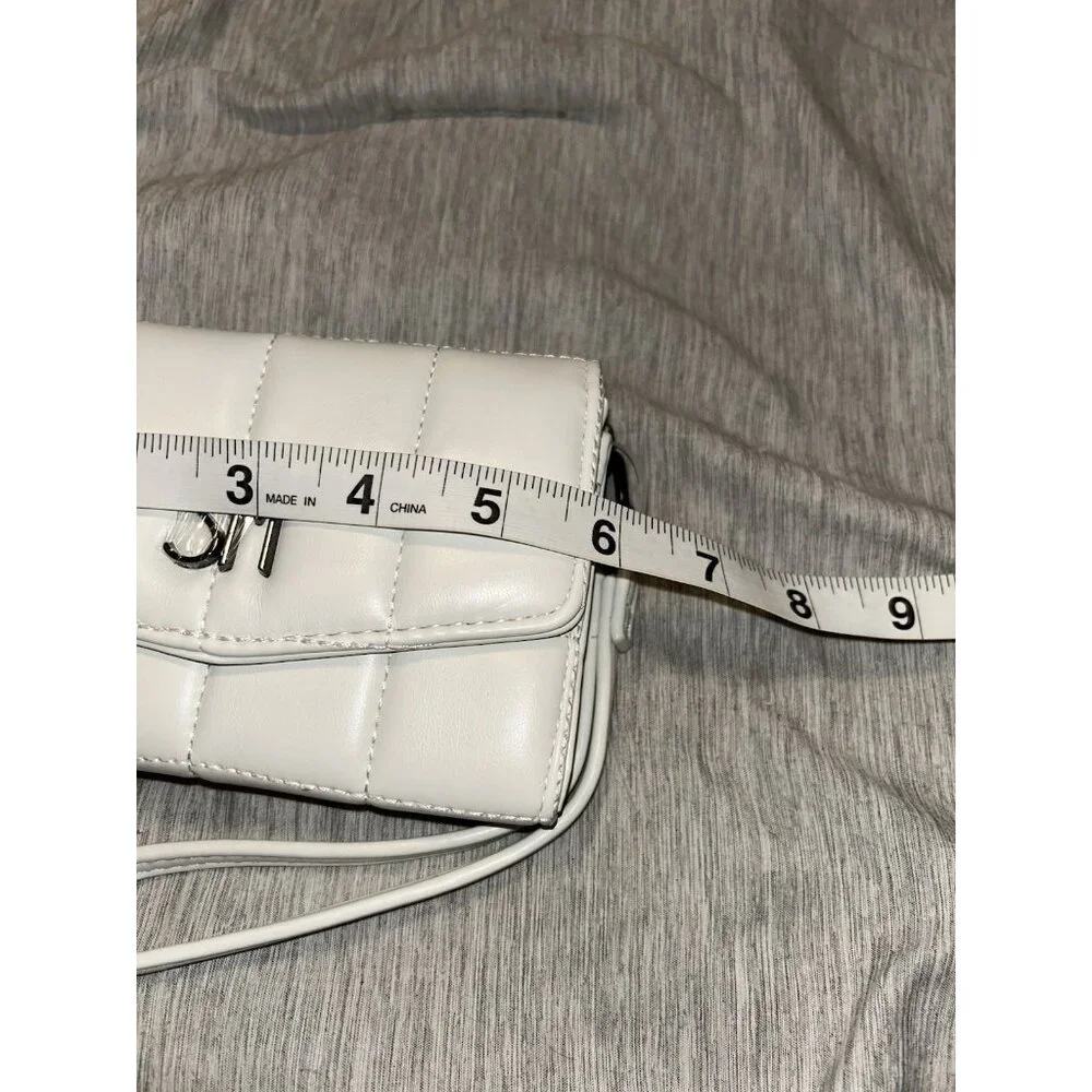 Steve Madden Quilted White Faux Leather Boho Chic Wallet Wristlet With Strap
